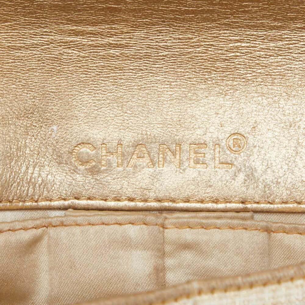 CHANEL Cream Leather Logo Shoulder Bag - Picture 11 of 14
